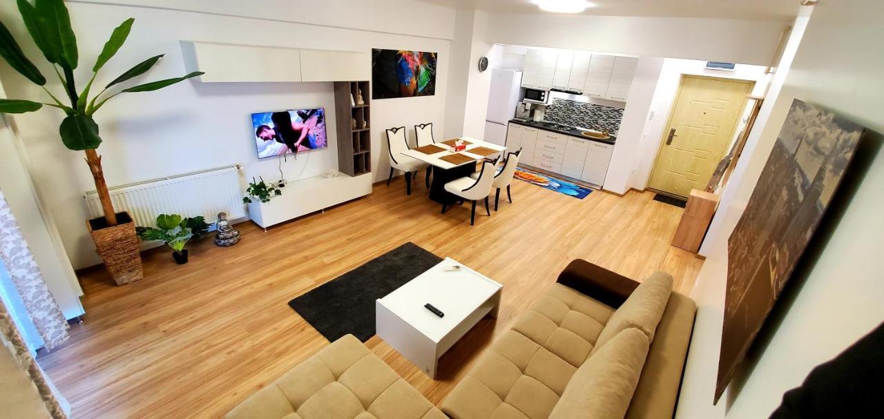Apartament Mamaia Central Lac Siutghiol 2 Apartment Екстериор снимка